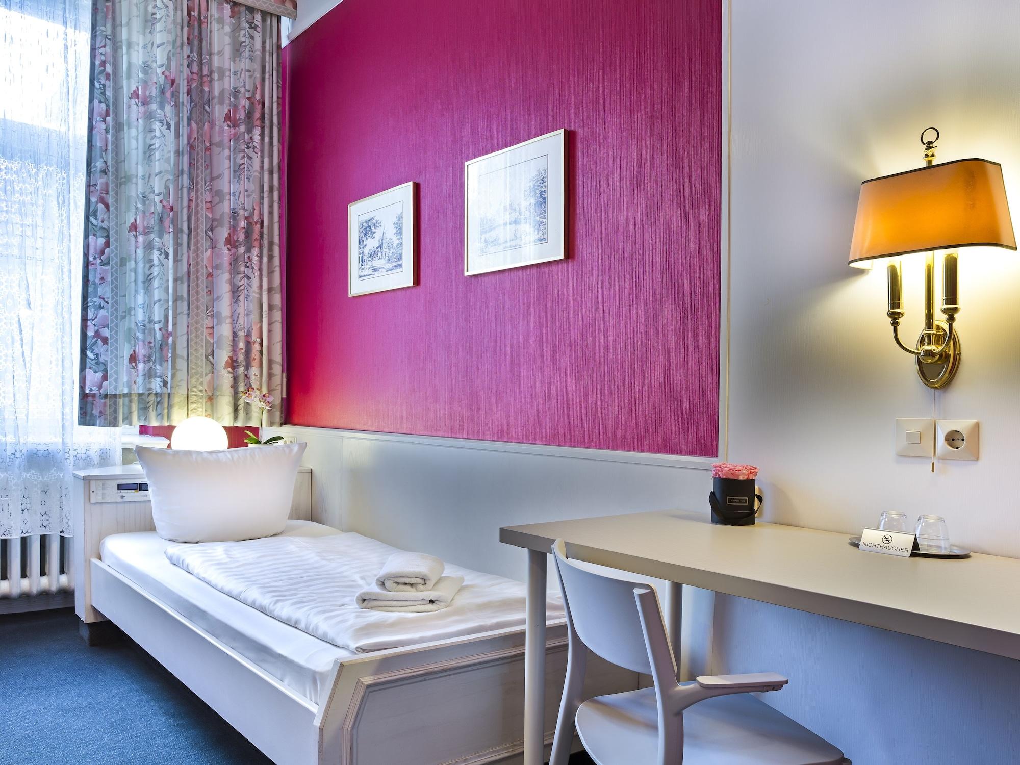 Hotel Wittelsbach Am Kurfuerstendamm 3*